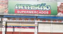 Traficantes ordenam toque de recolher em supermercado Traficantes ordenam toque de recolher em supermercado